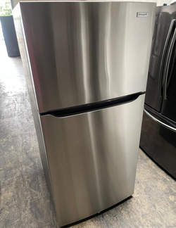 Frigidaire Top Freezer Fridge – Stainless, Glass Shelves, Clean