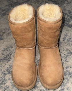 Ugg classic boots
