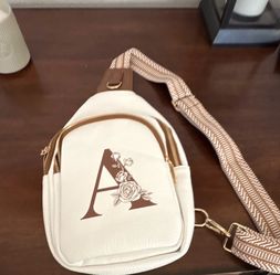 LIZZNOE White Pebbled Sling Crossbody Bag Gold Zip Brown Strap Initial A