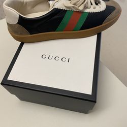 Gucci Low top Leather Sneakers