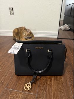 Brand New! Womens Black Michael Kors Bag **missing shoulder strap**