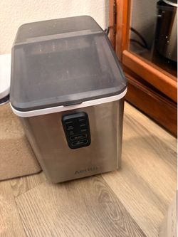 Ice maker