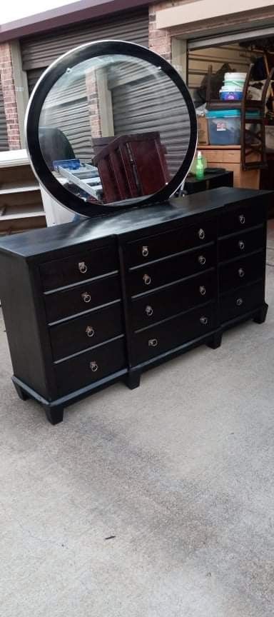 Solid Wood 12 Drawer Dresser With Mirror
