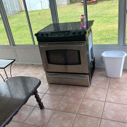 Stove / Range $ 25