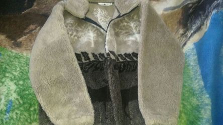 Girls Coat. good condition