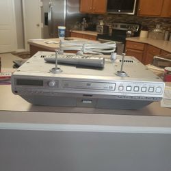 Don't Undercabiinet Stereo DVD Player