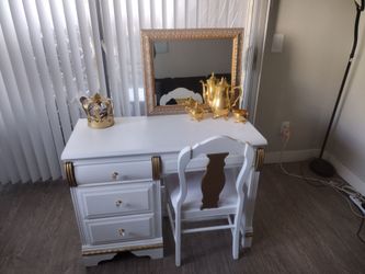 Vanity Desk Set