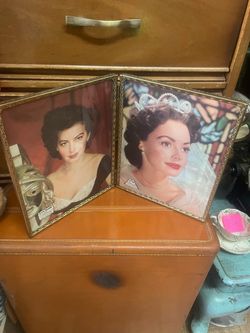 Vintage Brass Double 8 By 10 Picture Frame 