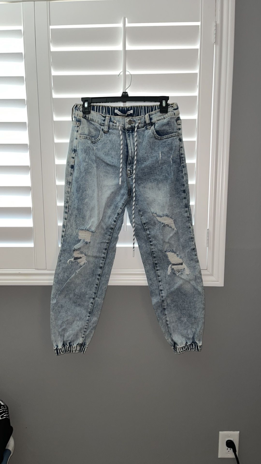 Celebrity Cargo Jeans