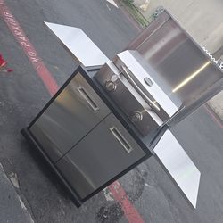 New in Box Grill Stainless steel The Gas Propane  2 Burner