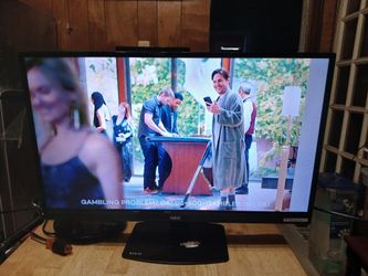 32-in NEC TV Plus Computer Monitor With All The Bells And Whistles $80