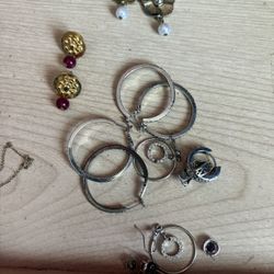 Women’ Costume Jewelry  