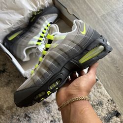 Nike Air Max 95 OG "Big Bubble Neon" (size 11.5)