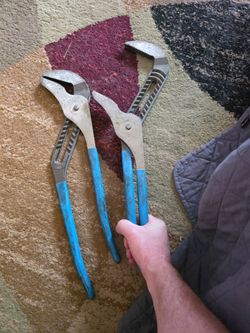 Set of two 480 Channellock Pliers