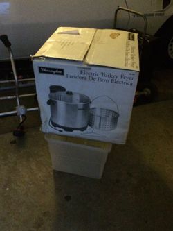 Electric turkey fryer