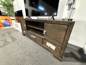 TV STAND