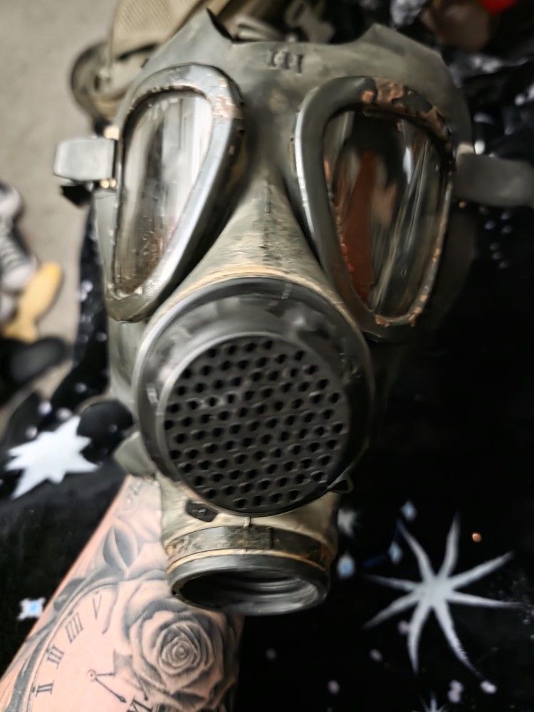Gas Mask 