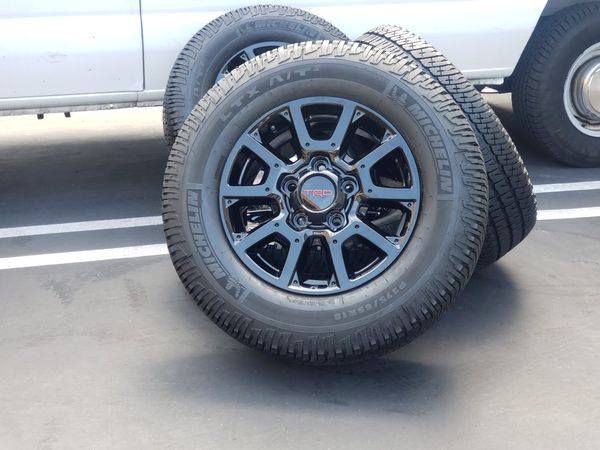 18" Toyota Sequoia Tundra TRD Wheels Rims Rines and Tires Llantas