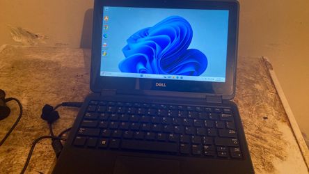 Dell Laptop Touchscreen Windows 11 8gb Ram 256gb ssd with Office & FL Studio