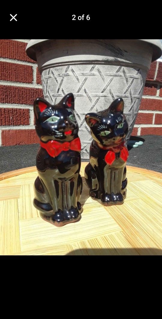 Vintage Japan Shafford Black Cat Salt & Pepper Shakers Redware
