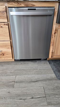 GE Profile Stainless Steel Dishwasher – Excellent Condition – $400 OBO