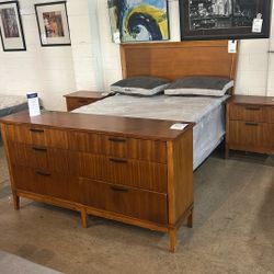 Bedroom Set (4pieces)