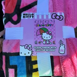Hello Kitty Cloud Throw With Faux Fur Reverse