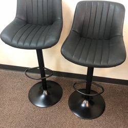 2 Pc Swivel Bar Stools 