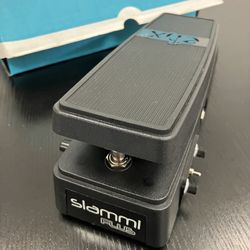 ehx electro harmonix slammy whammy pitch shifter guitar pedal