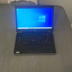 Dell Laptop 