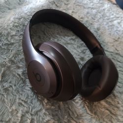 Beats By Dre Studio Pro Wireless Headphones