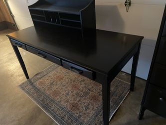 Black Office Desk w/Attachment