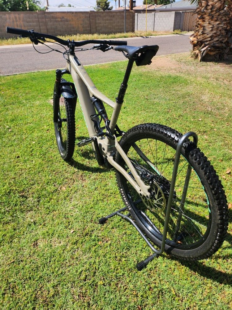 Specialized LEVO COMP E BIKE