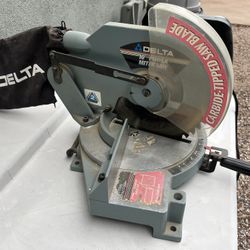 Delta Miter Saw With 10” Blade 