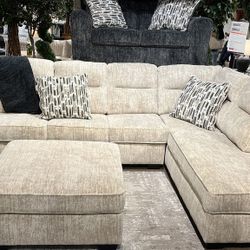 🚨Lonoke 2-Piece Sectional with Chaise$10 Down Payment Financing and delivery Available 