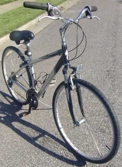 Aluminum 700C Specialized Crossroad Hybrid Bicycle 
