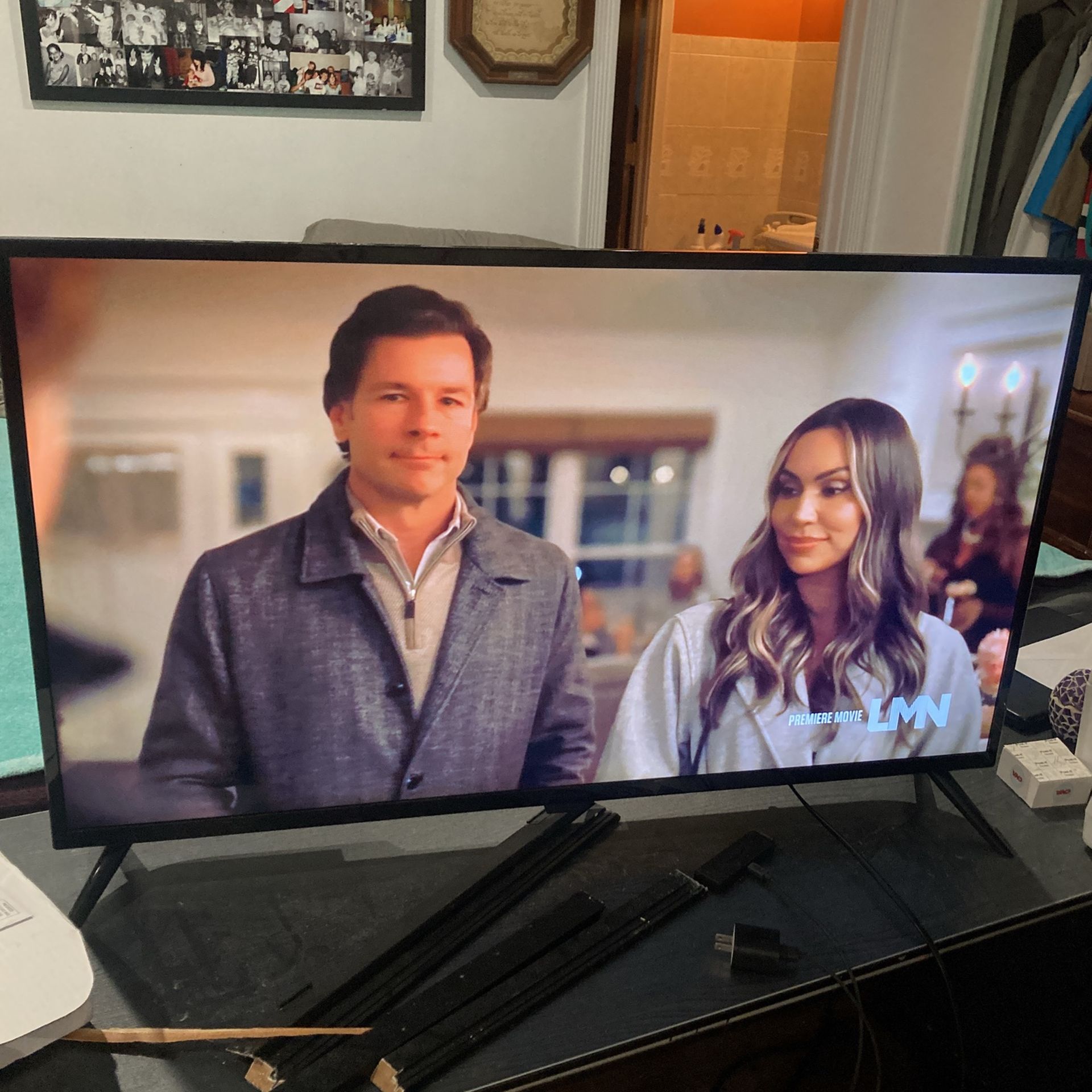 40” Insignia Fire TV And Remote