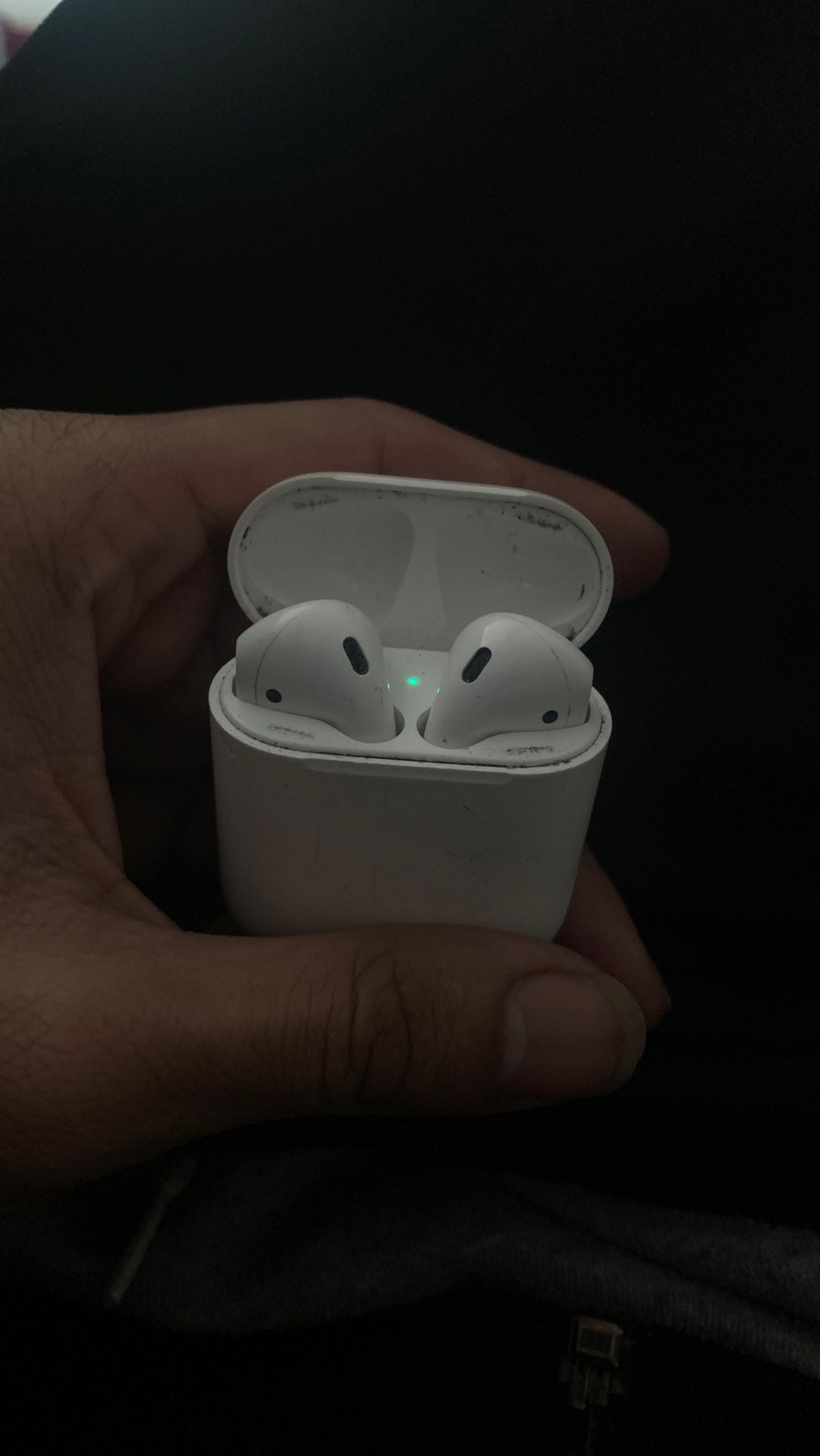 New air pods got them a week ago price is negotiable