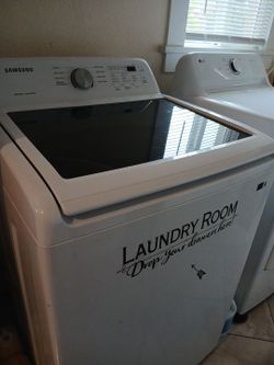 Washer and gas dryer
