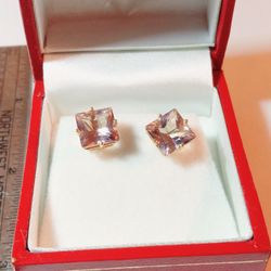 $170! Awesome New 14k Gold Earrings 