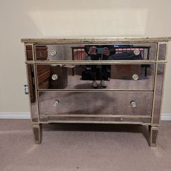 Vintage Mirror Dresser 
