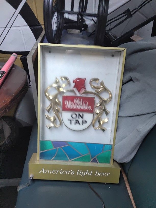 Lighted Beer Sign