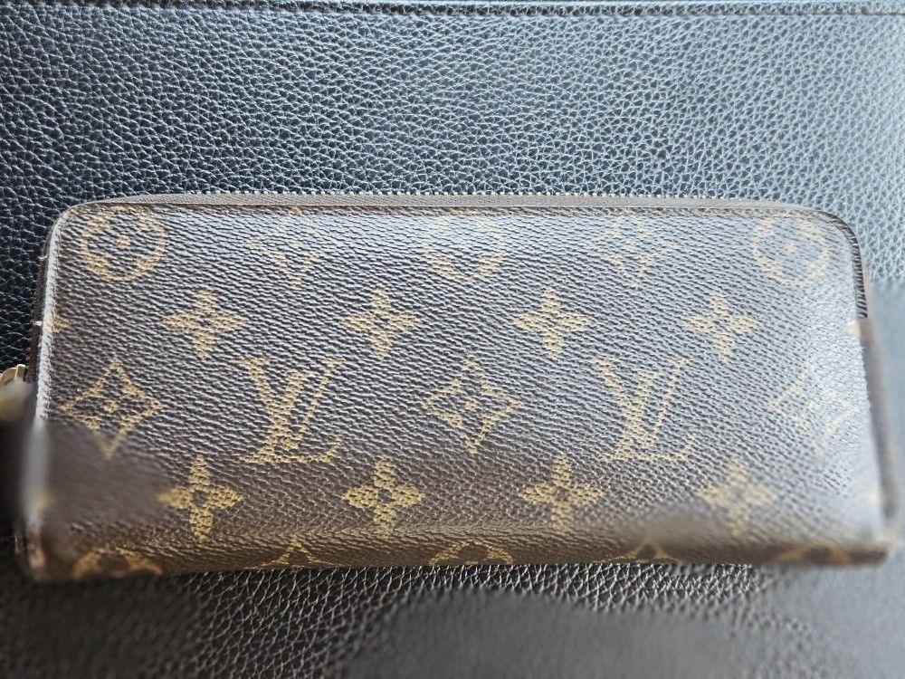 Louis Vuitton Wallet Used