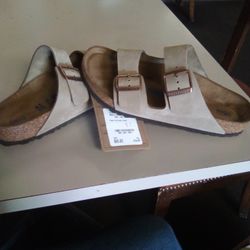 BIRKENSTOCK Men's 8.5 Women's 10