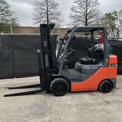 2017 Toyota 8FGCU30 Forklift 6,000lbs Propane LPG Cushion Tires 3-Stage Mast