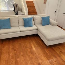 
✨ Super Clean Jerome’s Sectional – Must See! ✨
