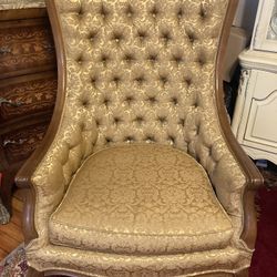 Antique Tufted Chair 