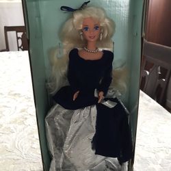 Vintage 1995 Winter Velvet Barbie - New In Box