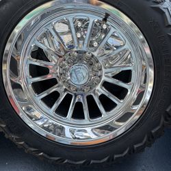 22x12.   8x180.   FORGED WHEELS.   37x13.50R22.  