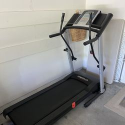 Weslo Crosswalk G 3.2 Treadmill for Sale in Irvine CA OfferUp
